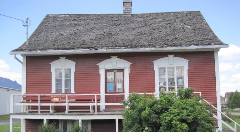 Maison Rouge de la municipalité de Saint-Honoré-de-Shenley