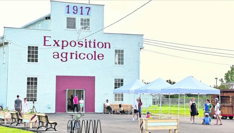 Place de l’Expo à Saint-Pascal Place de l’Expo à Saint-Pascal