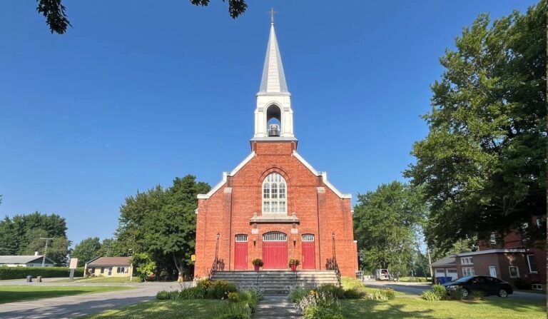 Sanctuaire Sainte-Anne De Sabrevois