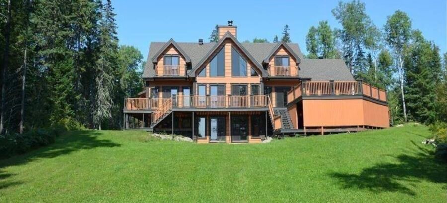 À La Croisée D'et-Chemin