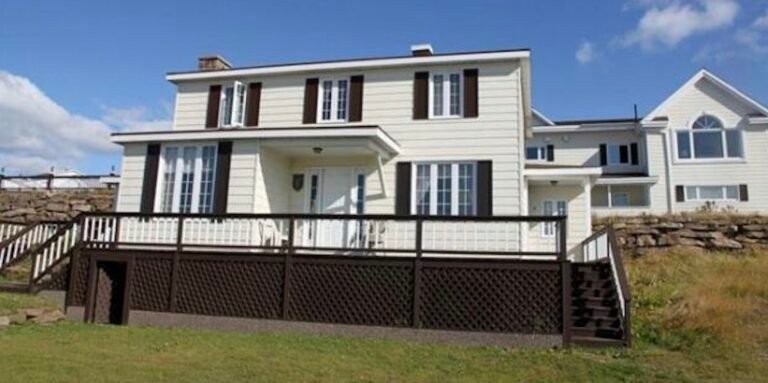 À La Pension Beaudoin - Blanc-Sablon-Cote-Nord