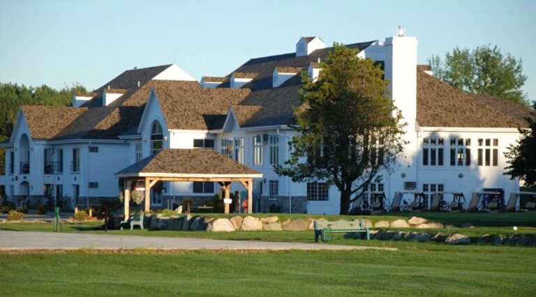 Hôtel du Golf Nominingue - Laurentides