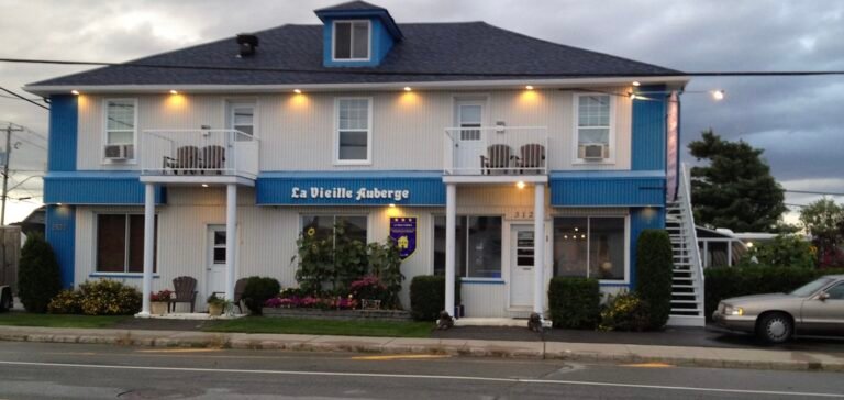 Auberge-de-la-gare-Abitibi-Témiscamingue Auberge-de-la-gare-Abitibi-Témiscamingue