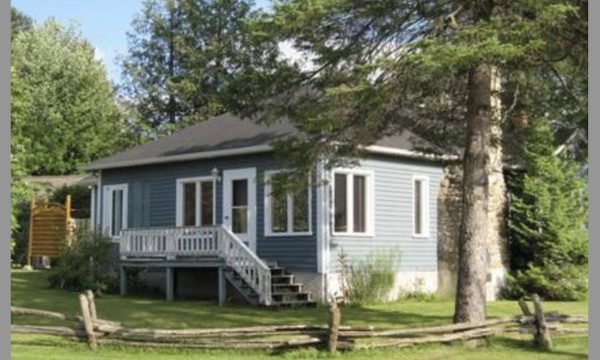 À la Maison Bleue du Lac, Cantons-de-l'Est / Estrie, Hatley