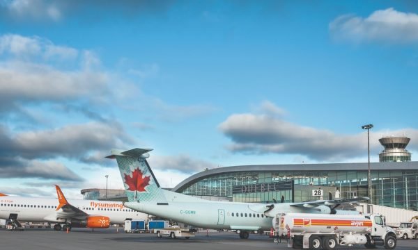 Aéroport international Jean-Lesage de Québec (YQB)