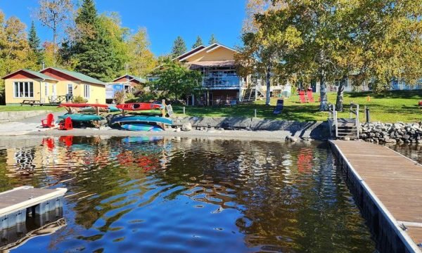 Auberge et Chalets sur le Lac - Frontenac - Cantons de l'Est