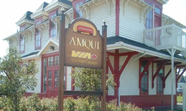 Bureau d’accueil touristique, Amqui, Gaspésie