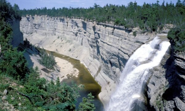 Chute Vauréal-île d'Anticosti-Cote-Nord