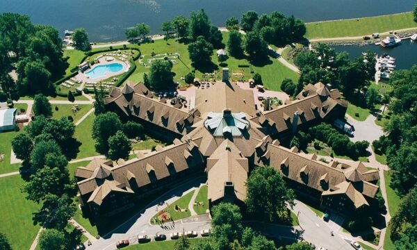 Fairmont le Château Montebello-Laurentides