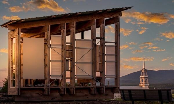 Halte Éva Senécal-La Patrie