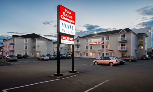 Hôtel Place Saint-Georges-Riviere-du-Loup-Bas-Saint-Laurent