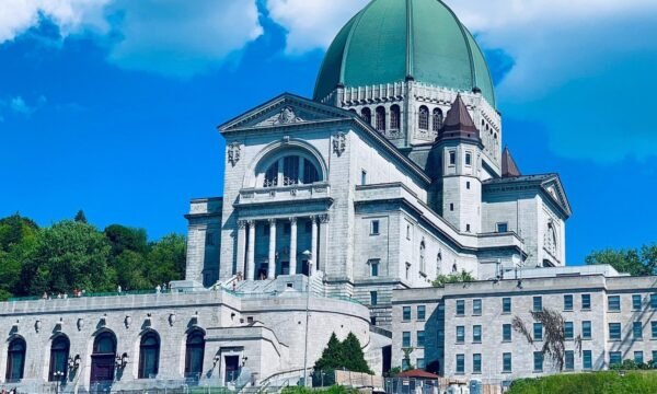 L'Oratoire Saint-Joseph du Mont-Royal-Montreal.jpg