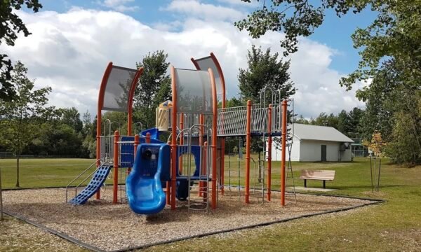 Parc du Villageois saint-Élie/Rock Forest
