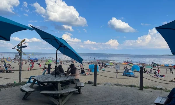 Plage du parc national d'Oka