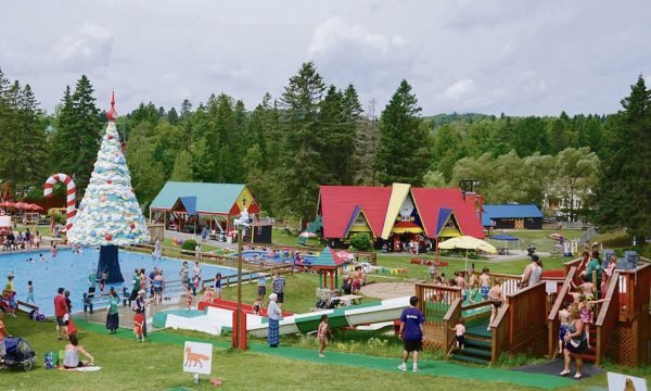 Village du Père Noël à Val-David - Laurentides