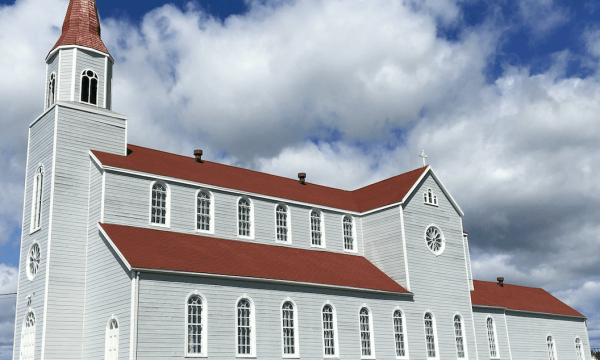 Église St-Hippolyte de Rivière-au-Tonnerre-Destination Cote-Nord